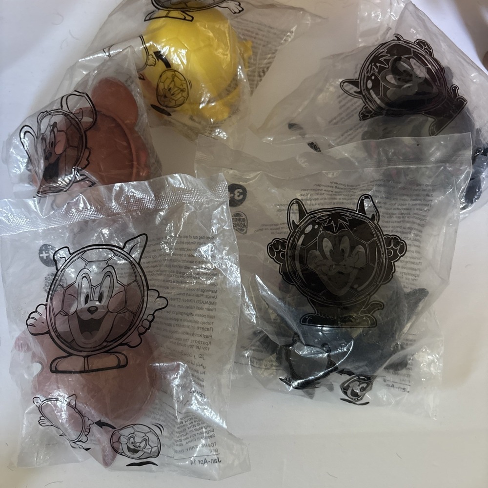 Burger King  Tom and Jerry And Tweety Bird Soccer Ball Kids meal toy 2014 New‎